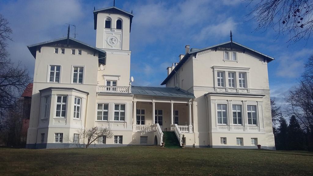 Agroturystyka "Palac W Janowie" Eksteriør billede