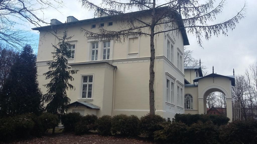 Agroturystyka "Palac W Janowie" Eksteriør billede